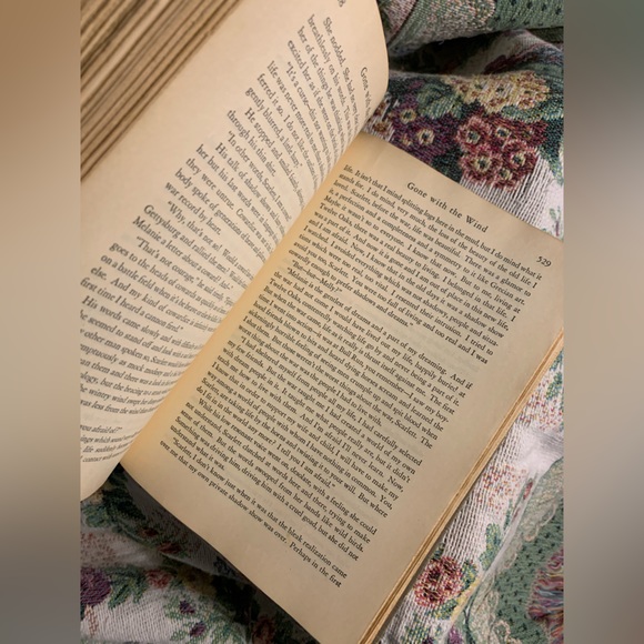 Vintage 1936 GONE WITH THE WIND Hardcover BOOK by Margaret Mitchell Macmillan Co - Picture 15 of 16